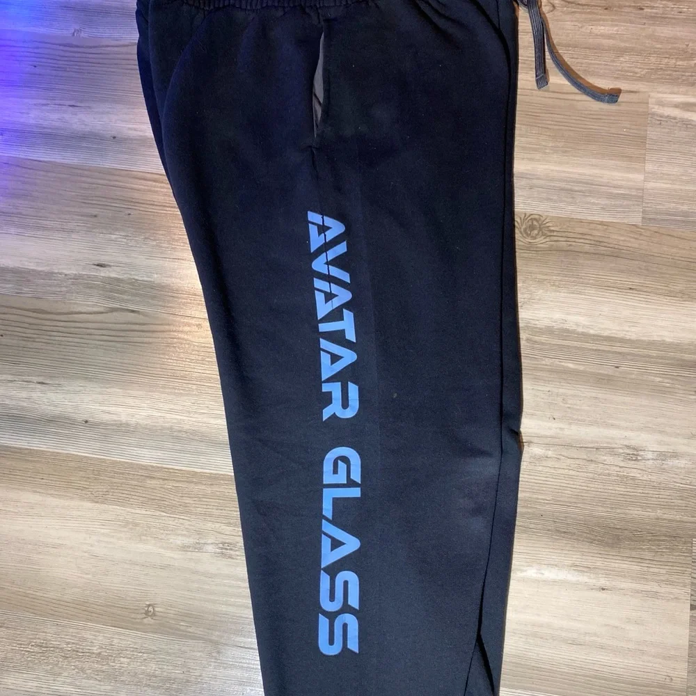 Black men’s sweat pant joggers Size large. - Picture 2 of 4